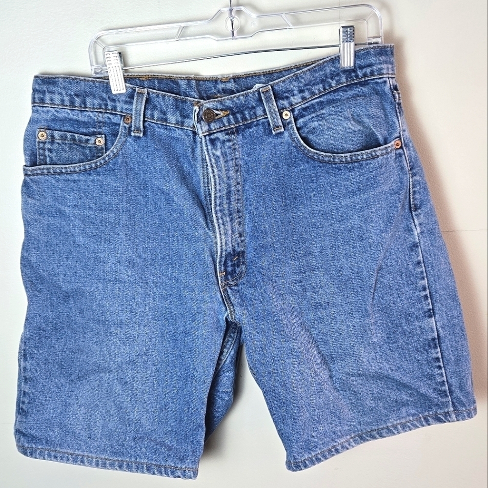 Men's Vintage Levi's 554 Shorts, Size 36x30